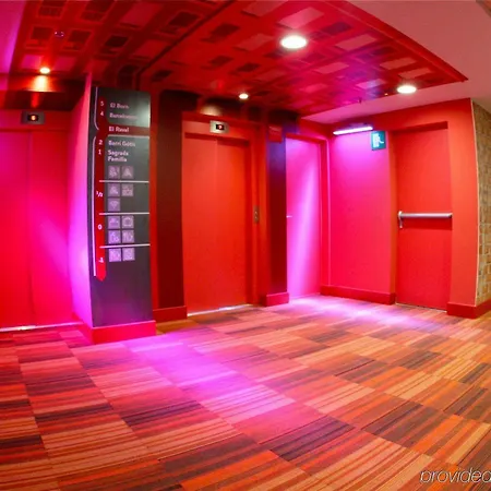 Generator Hostel *